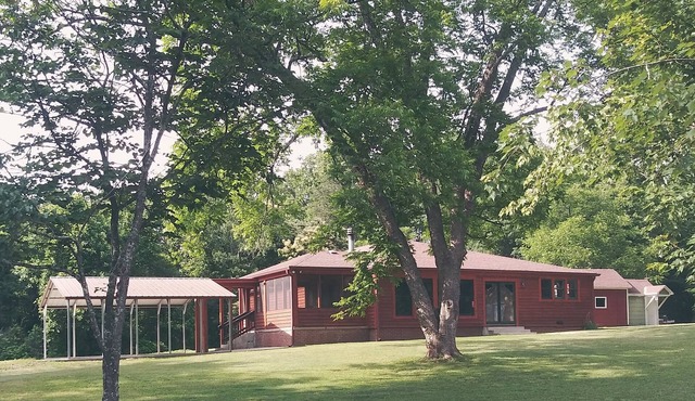 Country Home Private Setting Mountain Views