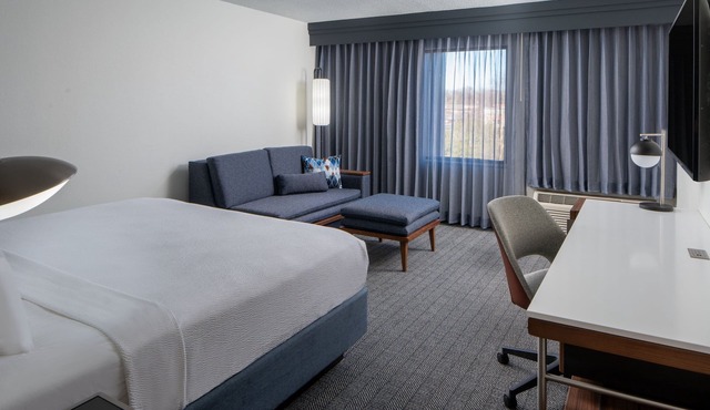Courtyard by Marriott Decatur in Decatur