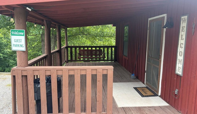 Cozy 1-bedroom cabin