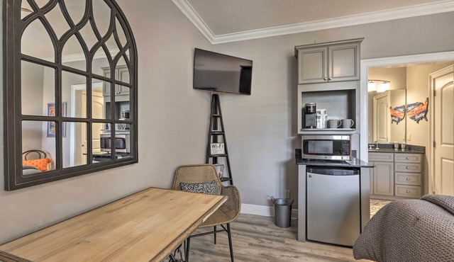 Cozy Auburn Studio < 1 Mile to University! in Auburn