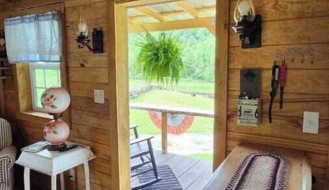 Cozy Cabin in East Tennessee
