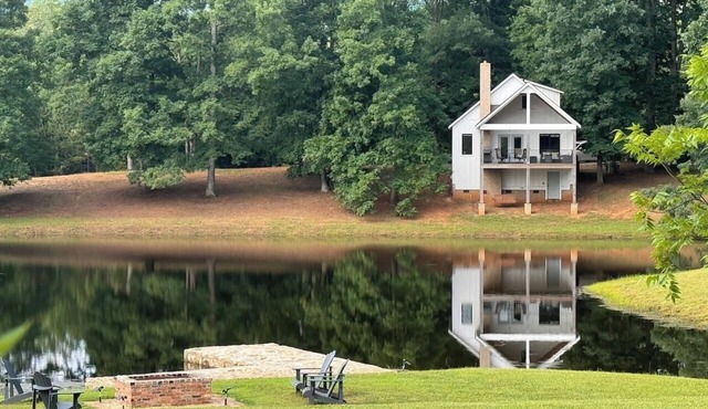 Cozy Cabin on Grace Lake