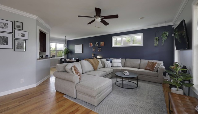 Cozy Casa in East Nashville 1 mi from Downtown! Fully Furnished, Private Home