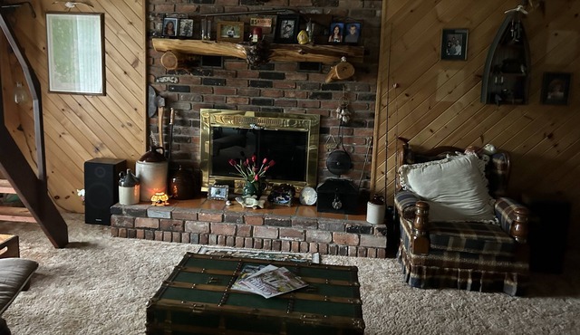 Cozy Cottage in Gladwin