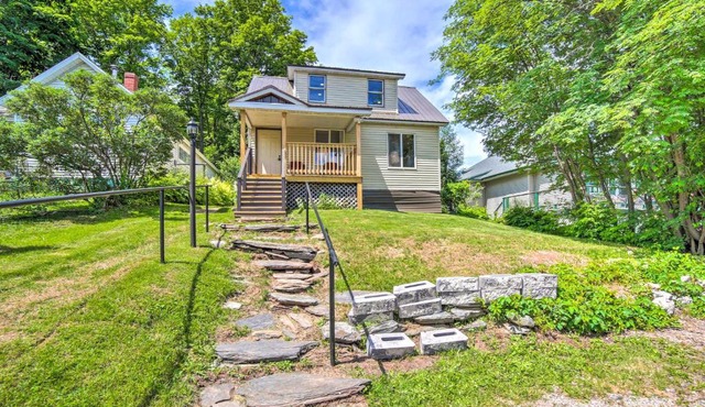 Cozy Ishpeming Cottage with Lake and Park Views! in Ishpeming