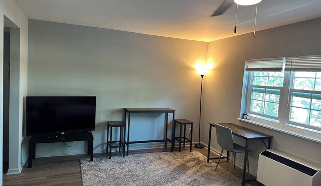 Cozy river view penthouse for 2
