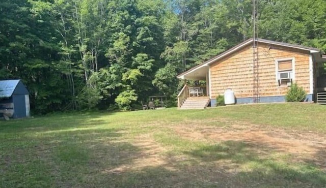 Crossover Cabin is ready for your outdoor adventure! Perfect for snowmobilers! in Munising