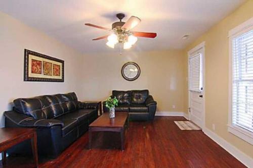 Cypress Creek Getaway Near Downtown with Patio in Florence