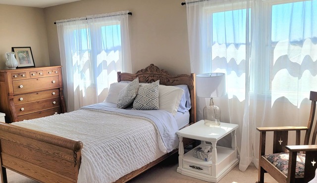 Easy access to I75 to Lima or Findlay, country home 5min from charming Bluffton in Bluffton