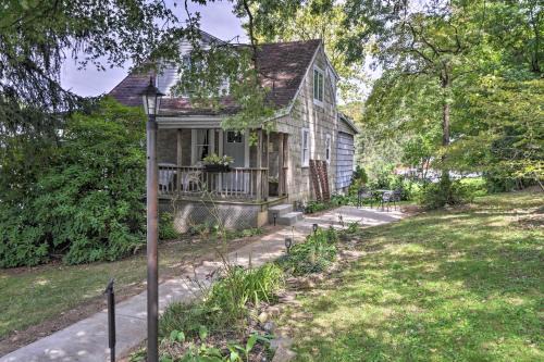 Enchanting Family House w/Balcony < 3 Mi to WVU!