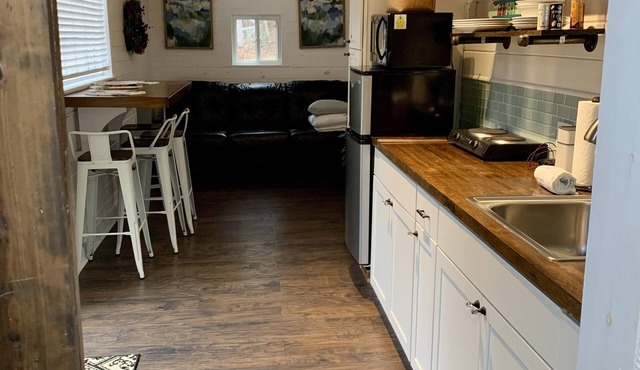 Enjoy Quiet and tranquility 2 private wooded acres! in Clover