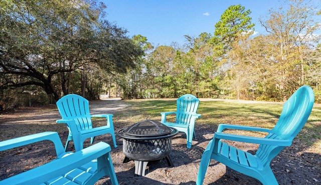 Entire Private Home: Side-by-Side Duplex Units! in Savannah