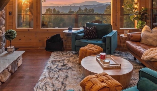 Exclusive Luxe Escape Epic Views HotTub FirePit Games EV🔌 Privacy