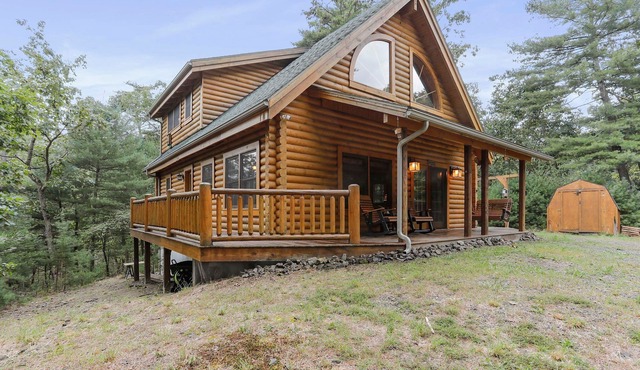 Family Cabin on 20 Private Acres Game Room Near Berkeley Springs