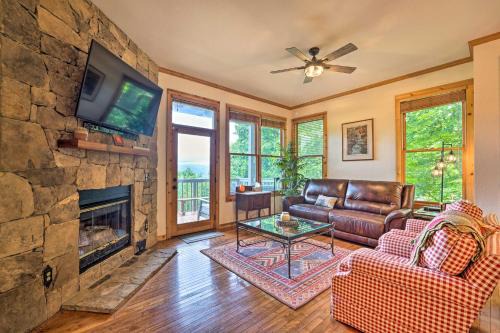Family-Friendly Burnsville Condo! Gated Community