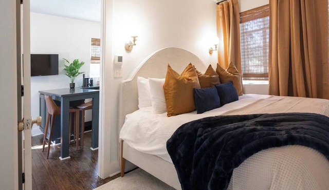 Fantastic 1BR · Near Fort Jackson & Devine St