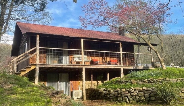 farmhouse cabin ATV UTV TRAILS dog friendly HIKING secluded HOT TUB & FIREPIT in Deer