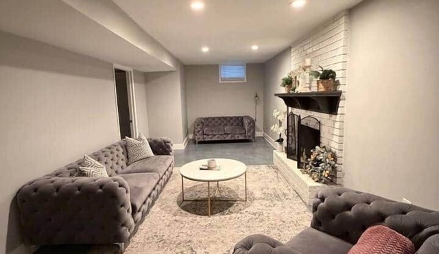 Feels like home! 6 Bed 4 Bath 25 mins to Downtown in Goodlettsville