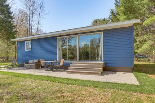 Fish & Hike: Riverfront Cabin in Paris in Reed City