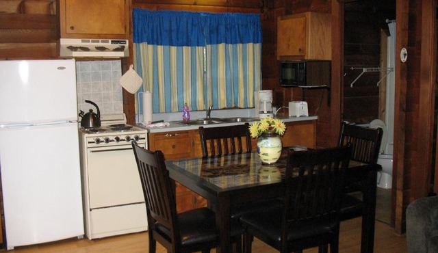 Forest Lake Camping Resort Cabin 18