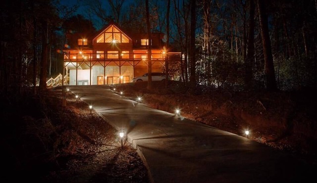 Gated Community, Hot Tub, Game Room