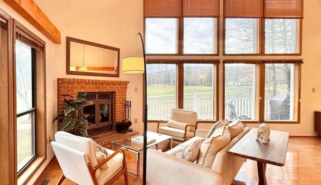 Golf days, game room/pool passes/coffee bar at Fairway Vista on the 2nd fairway.