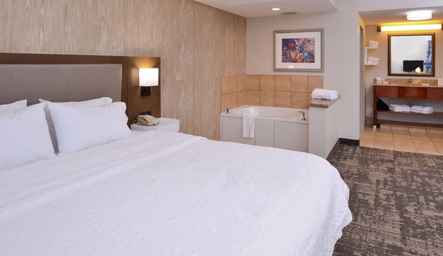 Hampton Inn & Suites Wilmington
