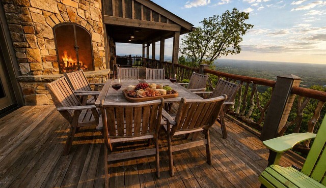 Hawk's View | Tryon Mountain Retreat with Hot Tub & Long-Range Views