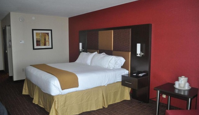 Holiday Inn Express Greensburg by IHG