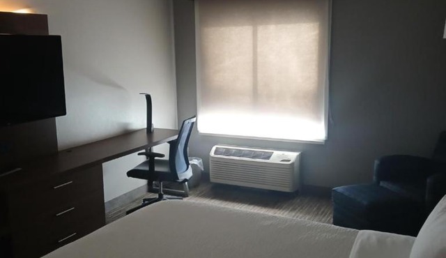 Holiday Inn Express Hotel & Suites Anniston/Oxford by IHG in Oxford