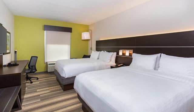Holiday Inn Express & Suites Morristown by IHG