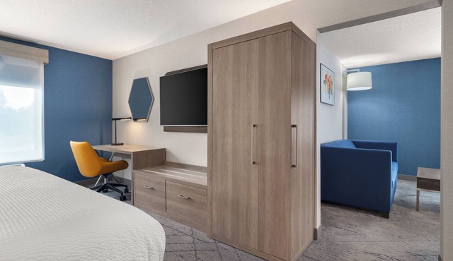 Holiday Inn Express & Suites Buford NE - Lake Lanier by IHG