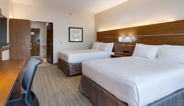 Holiday Inn Express & Suites Latta by IHG