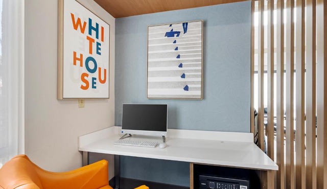 Holiday Inn Express White House by IHG