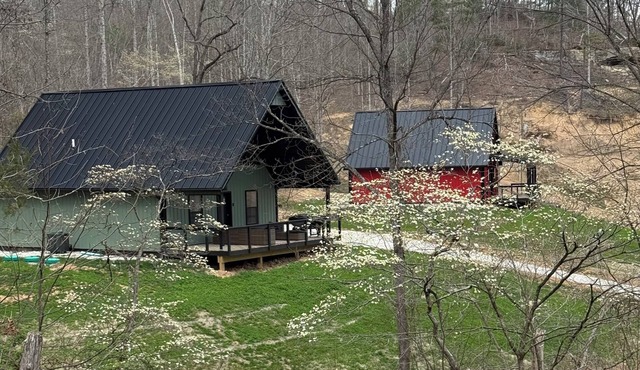 Hollerwood Duo :Two Homes, One Epic Stay