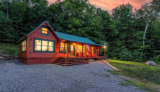 Huck's Hideaway - Mountain Views Near Rangeley! Pet Friendly! in Phillips
