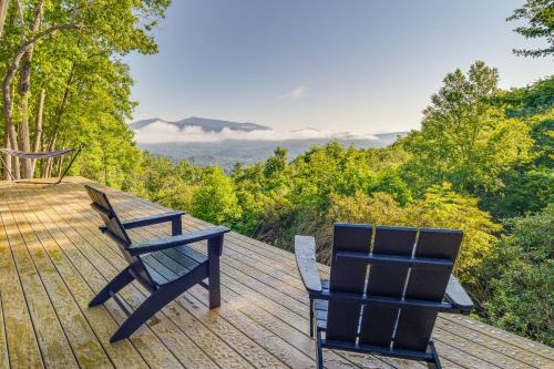 'Inchworm Ranch' Blue Ridge Cabin, Pets Welcome