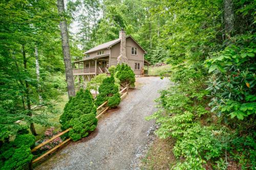 Kaylee's Kabin 2BR log cabin located in Valle Crucis