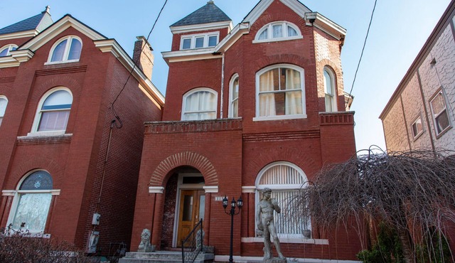 Kentucky Derby Churchill Downs Victorian Mansion 10 mins From it All