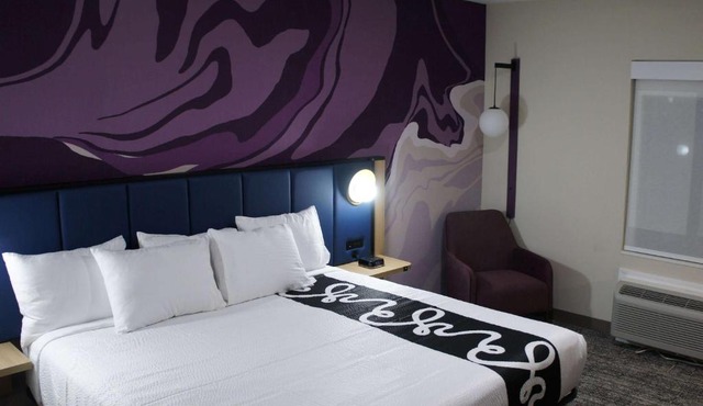La Quinta Inn & Suites by Wyndham Memphis East in Memphis