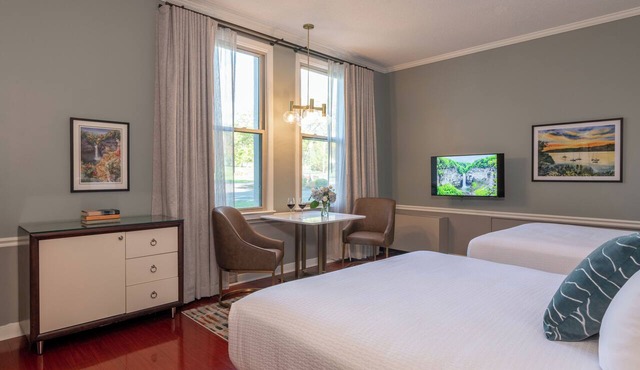 La Tourelle Inn & Spa in Ithaca
