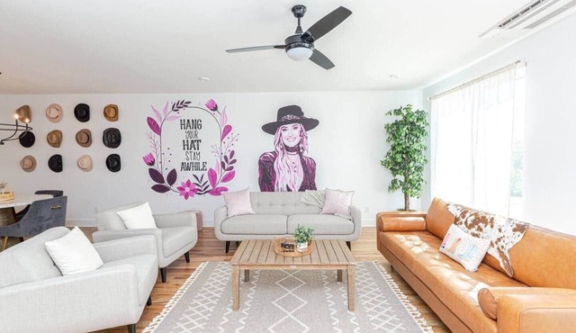 Lainey Wilson Themed! Brand New and Spacious with Rooftop Deck! 10 min to DT