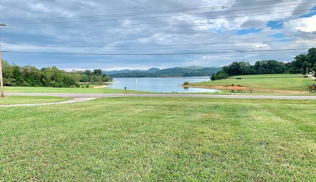 Lakehouse with gorgeous lake views