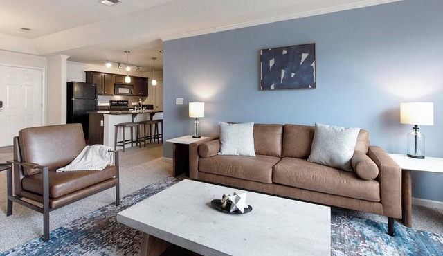 Landing | Beautiful 1BD, Clubhouse, Gym