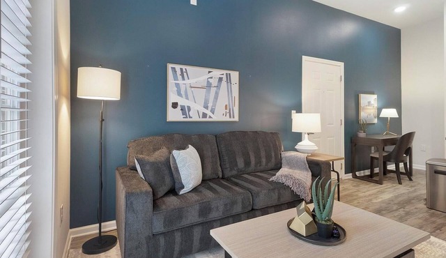 Landing | Chic 1BD, Clubhouse, Gym