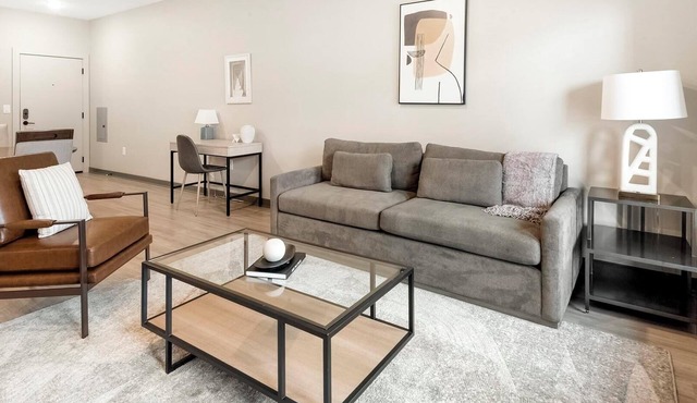 Landing | Chic 1BD, Yoga Studio, Pool