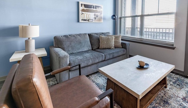 Landing | Modern 1BD, Courtyard, Gym