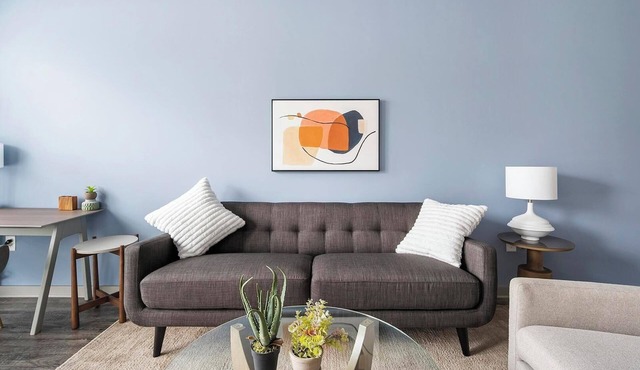 Landing | Modern 1BD, Pool, Gym