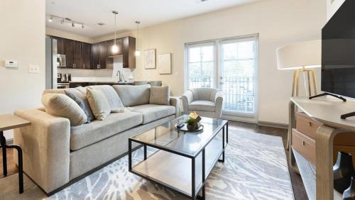 Landing - Modern Apartment with Amazing Amenities (ID8476X07)