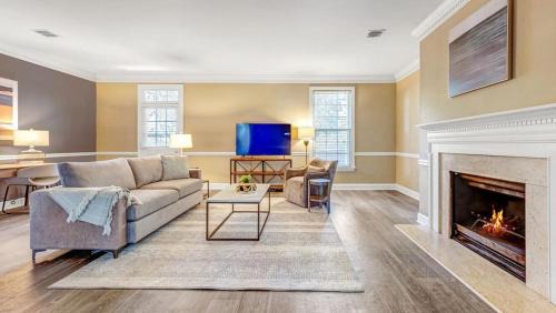 Landing Modern Apartment with Amazing Amenities (ID9248)